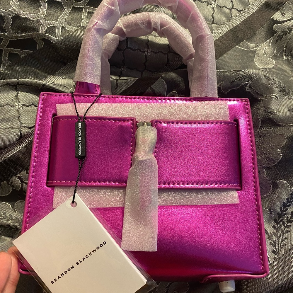 Kuei Bag Metallic Hot Pink Leather